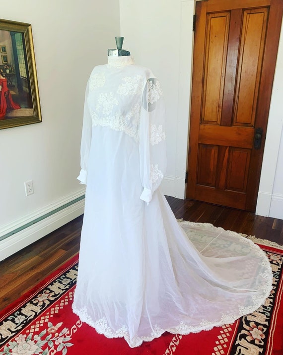 1970s Wedding Dress, High Neck Wedding Dress, Pra… - image 9