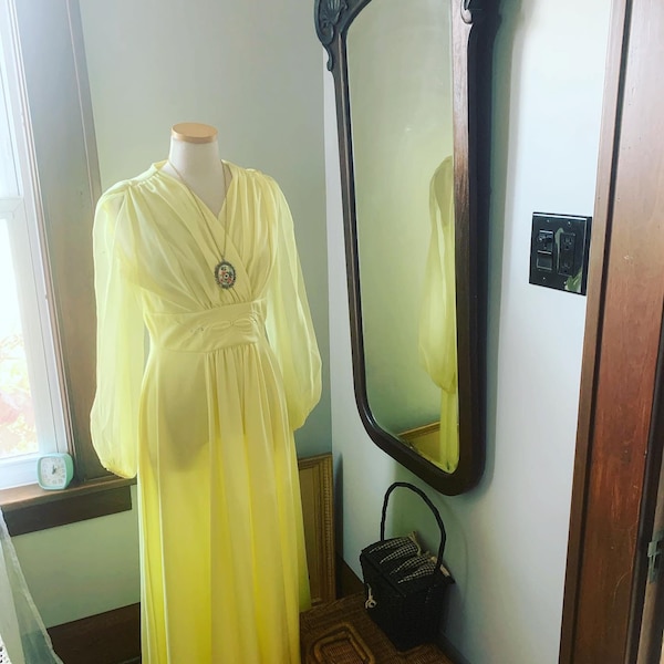 1970s Yellow Dress, 60s Yellow Dress, Boho Yellow Maxi Dress, Size Medium Dress, 70s Lemon Yellow Dress, Long Sleeves, Vintage Dress