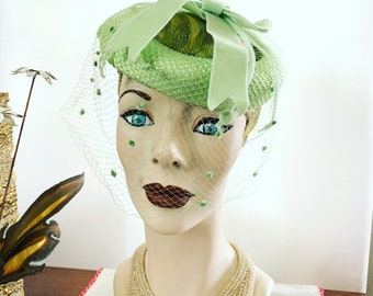 50s Celadon Green Velvet Bow Fascinator, 50s Green Hat, 50s Netted Hat, Netted Veil, Polka Dot Netting, 50s Green Fascinator, Royal Wedding