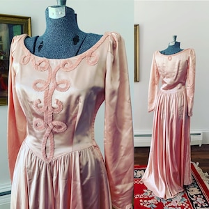 1940s Blush Pink Liquid Satin Dress, 40s Pink Satin Gown, Size Small Vintage Formal Dress, 40s Bridesmaid Dress, Soutache Detailing, Silk