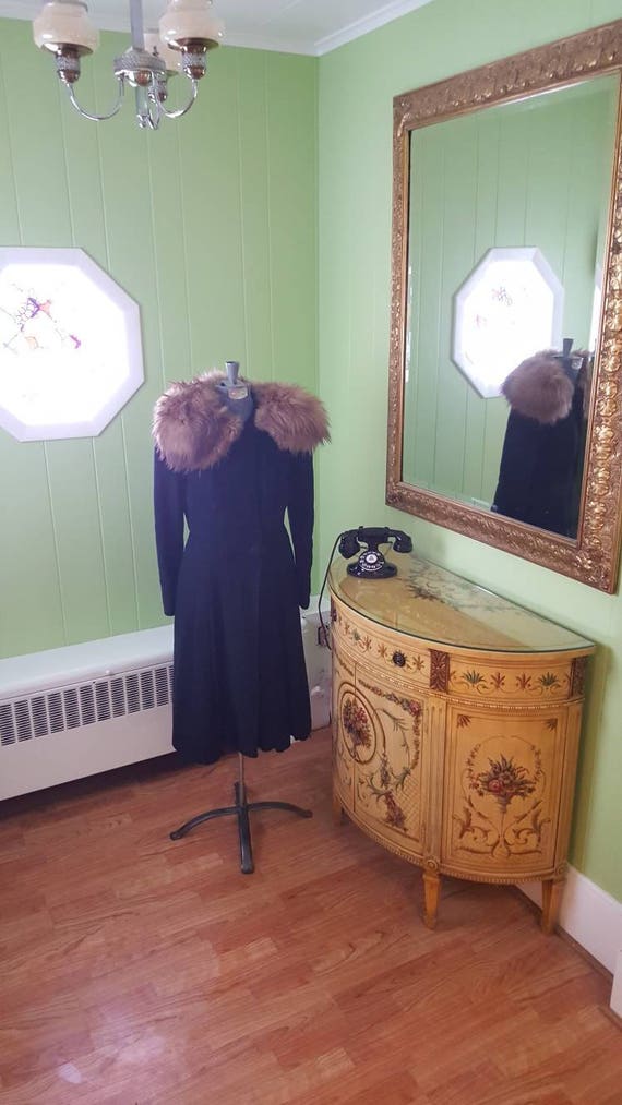 40s 1940s Vintage Princess Coat, Fur Collar Fit an