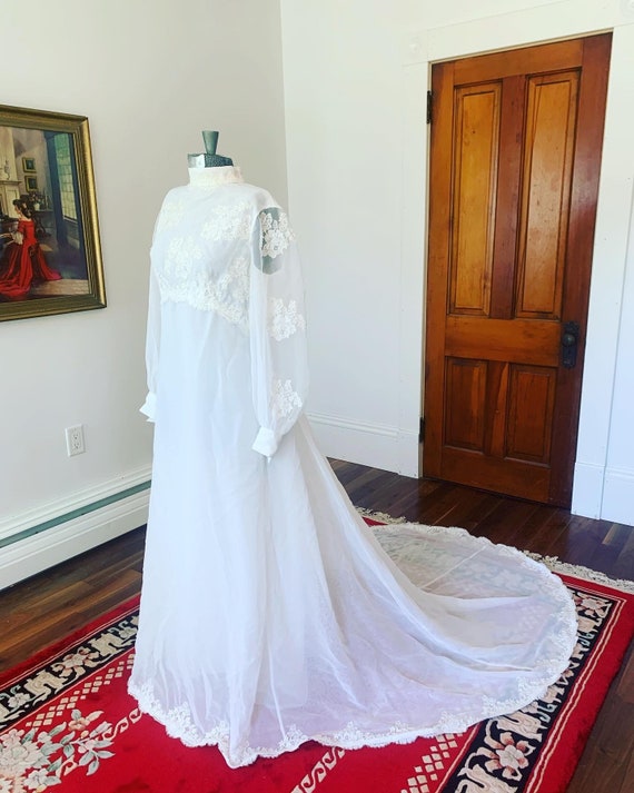 1970s Wedding Dress, High Neck Wedding Dress, Pra… - image 3
