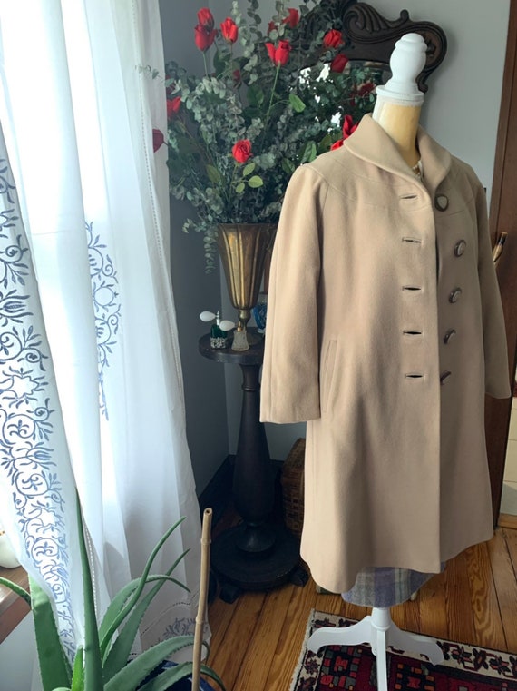 40s Tan Cashmere Coat, 40s Beige Coat, Bakelite B… - image 10