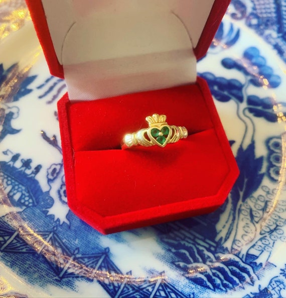 Vintage 14k Claddagh Ring, Yellow Gold Claddagh R… - image 6