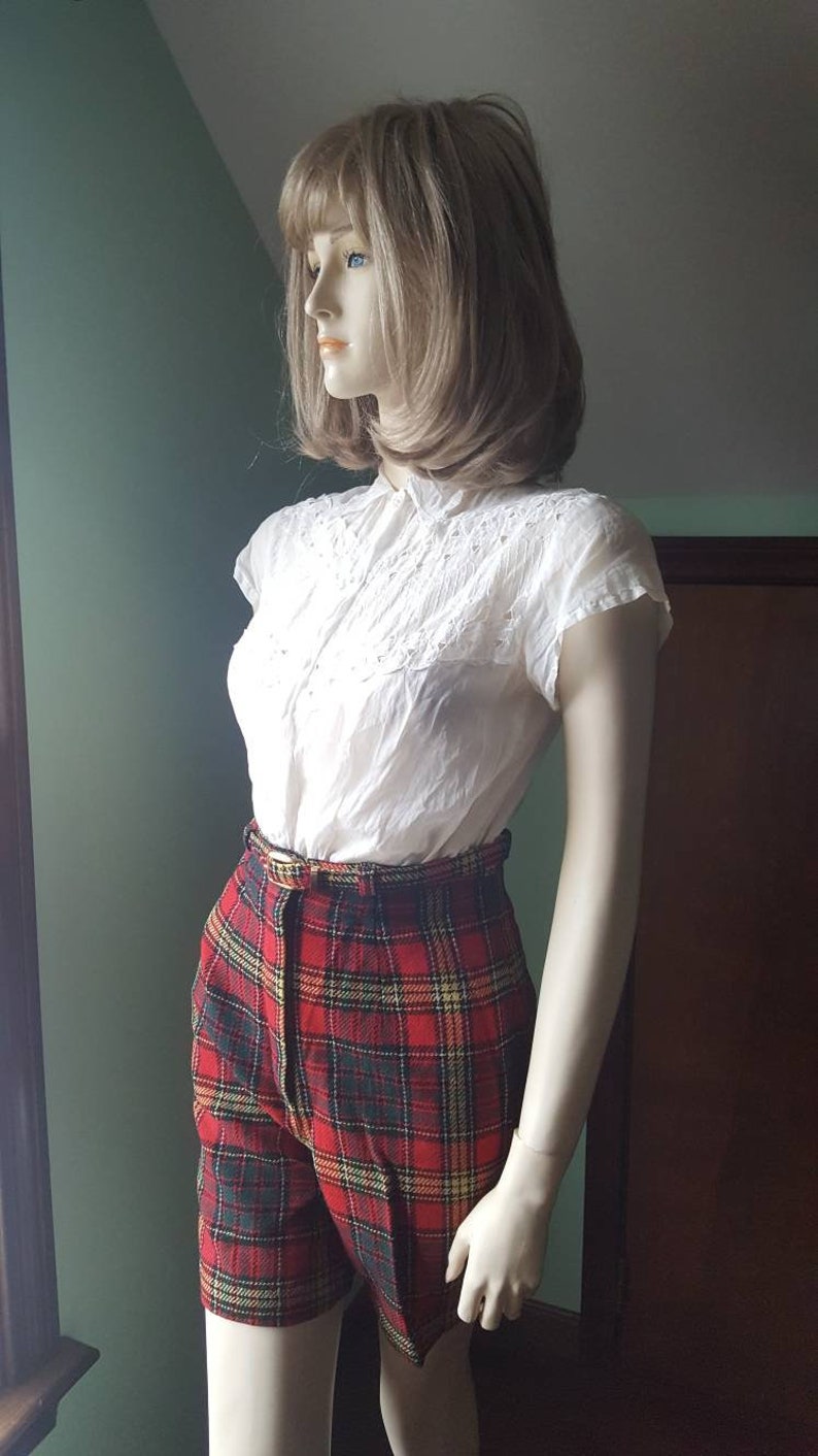 50s Wool Shorts, 50s Plaid Shorts, Size Small, Small 40s Shorts, Vintage High Waist Shorts, 40s Shorts, Vintage Winter Shorts, Plaid Short image 9