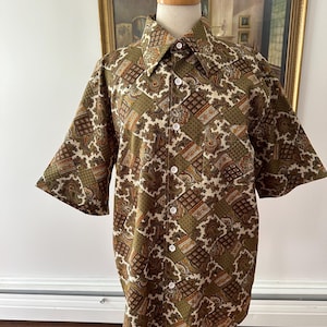 Vintage Mens Collared Bottun Down, 1970s Button Down Shirt, Vintage Paisley Shirt, 70s Dress Shirt, Avocado Green Shirt, Short Sleeve Shirt