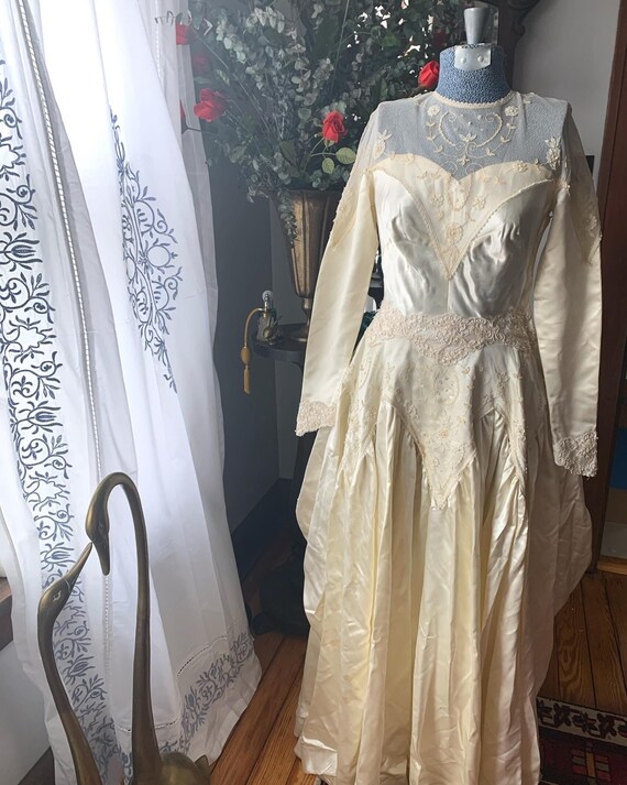 40s Liquid Satin Wedding Dress, Sweetheart Neckli… - image 4