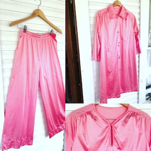Vintage Pink Nylon Tricot Vanity Fair Pajamas Set, Bubblegum Pink Vanity Fair Robe, Pants, Shirt, Satiny Pink PJs, Size Medium, Three Piece