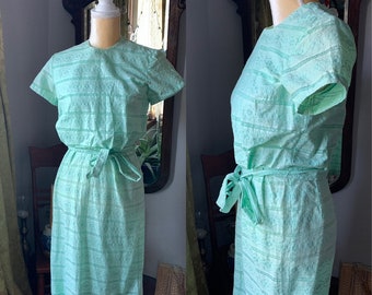 50s Mint Green Dress, Size Small 50s Dress, Vintage Spring Dress, 50s Embroidered Dress, Vintage Cotton Dress, Summer Dress