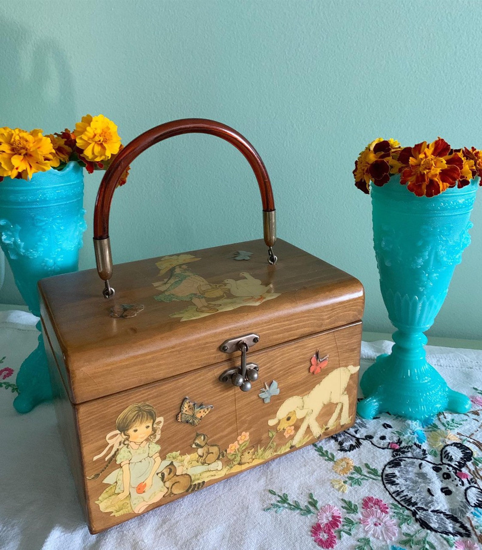 50s Wooden Box Purse 50s Wood Box Purse Lucite Handle Purse Etsy