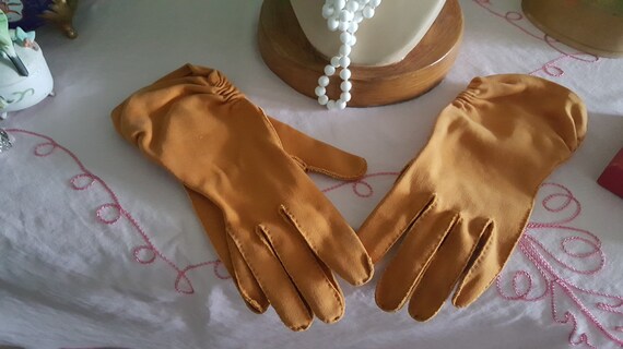 40s Mustard Gloves, 1940s Mustard Yellow Gloves, … - image 4