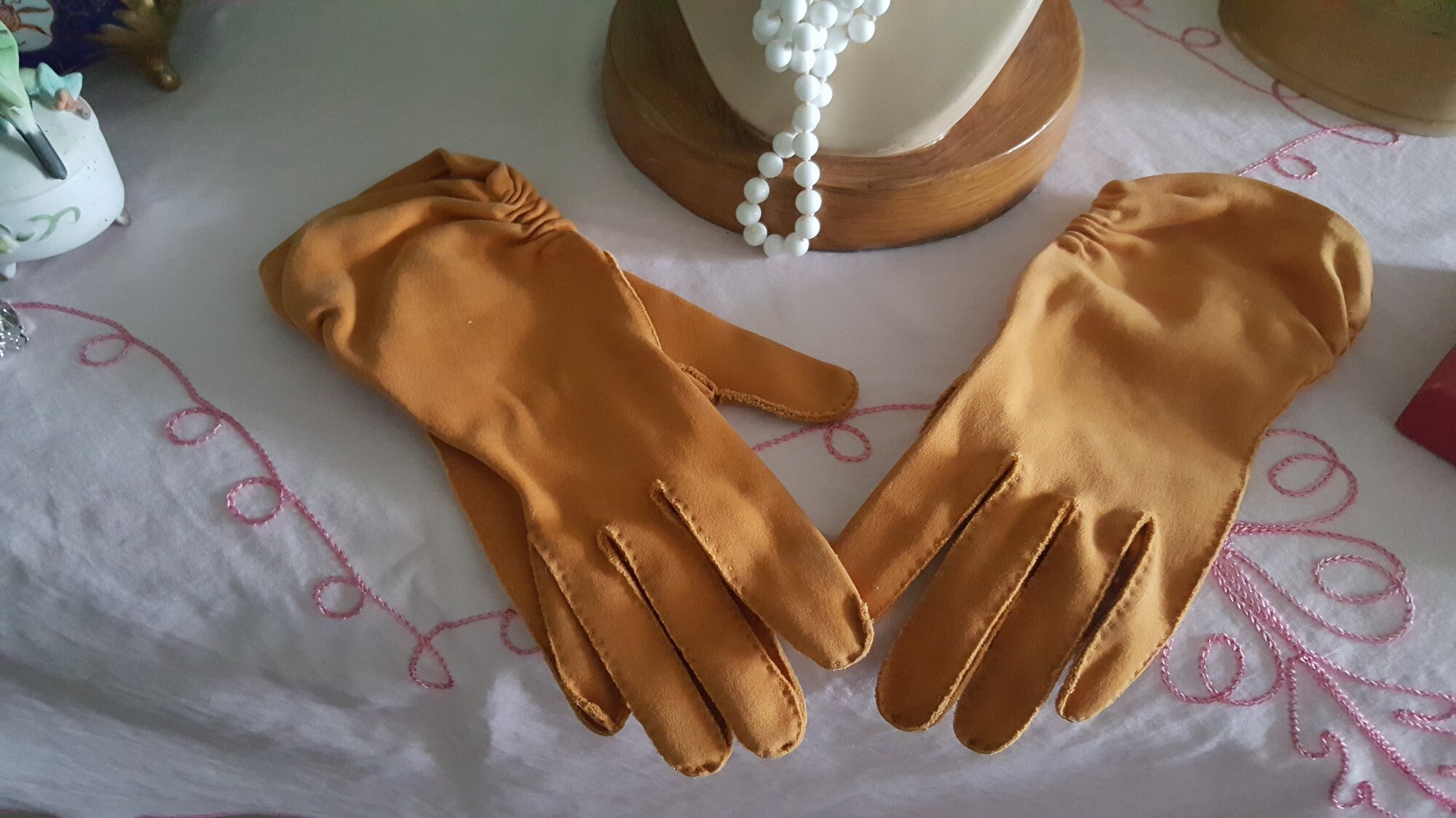40s Mustard Gloves 1940s Mustard Yellow Gloves 1950s Golden Etsy