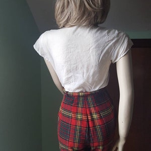 50s Wool Shorts, 50s Plaid Shorts, Size Small, Small 40s Shorts, Vintage High Waist Shorts, 40s Shorts, Vintage Winter Shorts, Plaid Short image 4