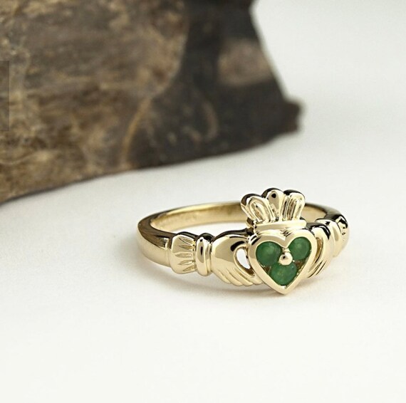 Vintage 14k Claddagh Ring, Yellow Gold Claddagh R… - image 10