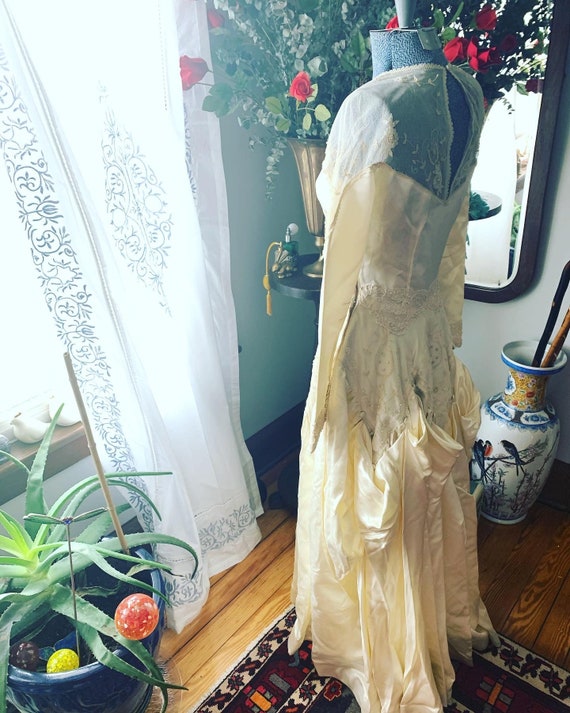 40s Liquid Satin Wedding Dress, Sweetheart Neckli… - image 9