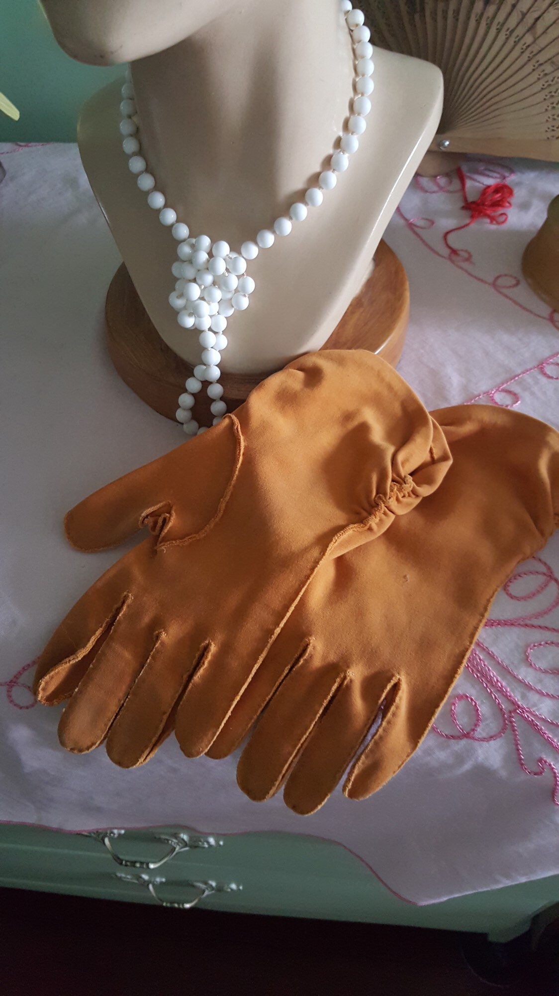 40s Mustard Gloves 1940s Mustard Yellow Gloves 1950s Golden Etsy