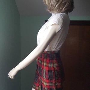 50s Wool Shorts, 50s Plaid Shorts, Size Small, Small 40s Shorts, Vintage High Waist Shorts, 40s Shorts, Vintage Winter Shorts, Plaid Short image 7