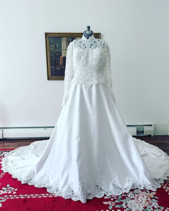1990s White Wedding Dress Vintage Morilee Wedding Dress Satin Lace Wedding Gown Size 14 Wedding Dress Hand Beaded Cathedral Train Etsy