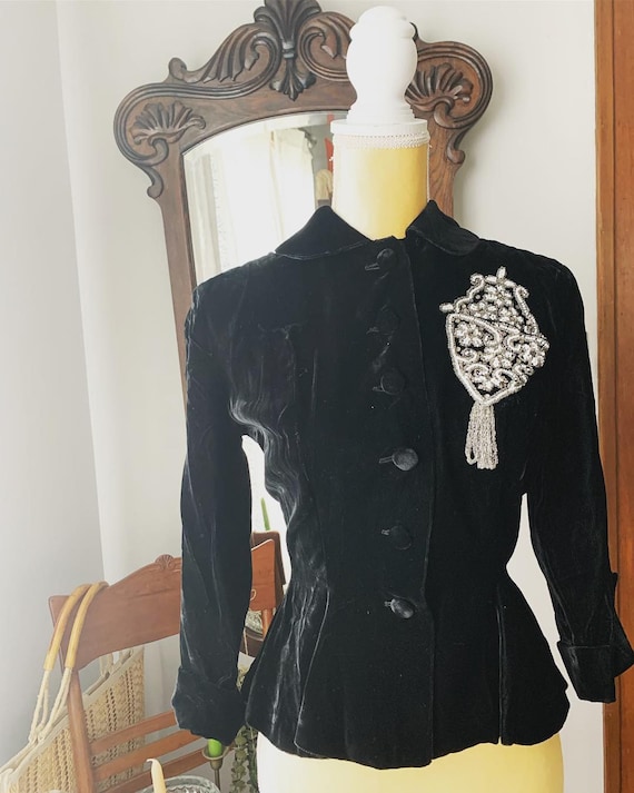 30s Black Velvet Blazer, 30s Black Velour Jacket, Glass Beaded Pocket, Fringe, Flapper Top, Size Small Blazer, Size Small Jacket, Peplum 30s Black Velvet Blazer, 30s Black Velour Jacket, Glass Beaded Pocket, Fringe, Flapper Top, Size Small Blazer, Size Small Jacket, Peplum