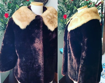 Vintage Mouton Lamb Fur Coat, Mink Collar Coat, Vintage Teddy Coat, Vintage Fur Coat, Formal Coat, Size Medium Coat, 50s Coat, Wedding Coat