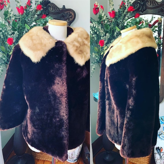 Vintage Mouton Lamb Fur Coat, Mink Collar Coat, Vintage Teddy Coat, Vintage Fur Coat, Formal Coat, Size Medium Coat, 50s Coat, Wedding Coat