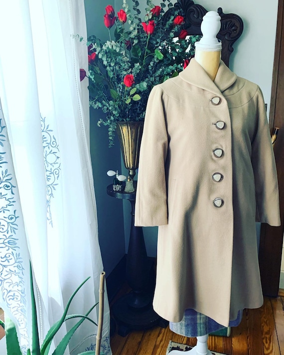 40s Tan Cashmere Coat, 40s Beige Coat, Bakelite Bu