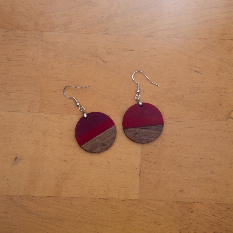 Red /& Maroon Epoxy Resin Unusual Dangle Earrings with Natural Wood Boho Aesthetic Circular Round Design Style for Women and Girls Homemade