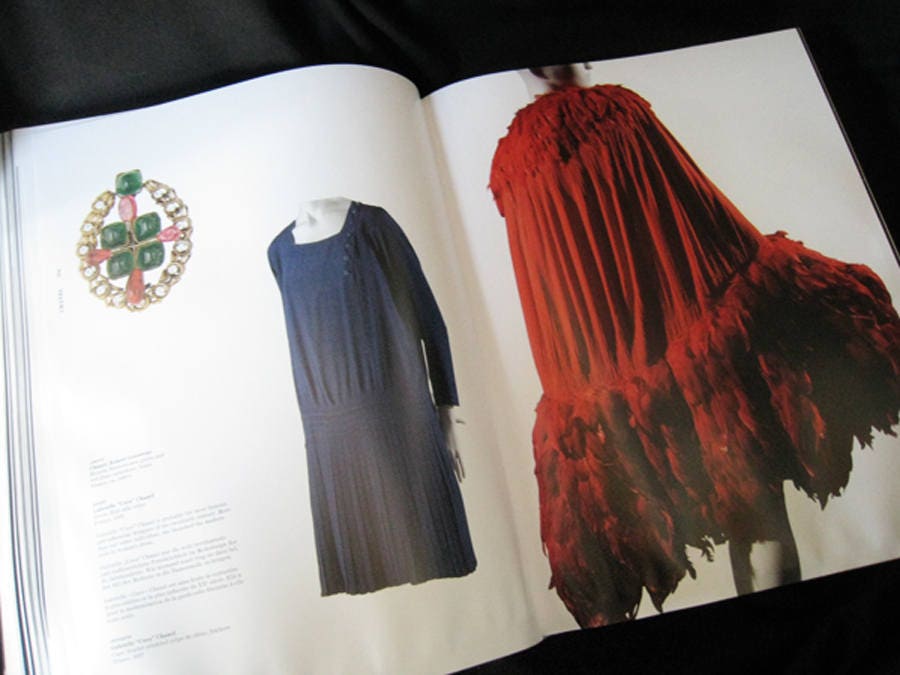 PRADA Edition Book #0571 D Signed 1960 Fashion Designers A-Z