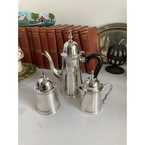 Antique Ciera 1800&#39;s • 3 pc Georgian Style Silver Plate Teapot Set • E.P.N.S.A1