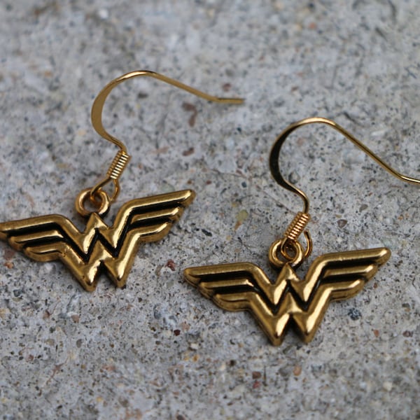 Handmade Wonder Woman Logo Earrings, DC Heros