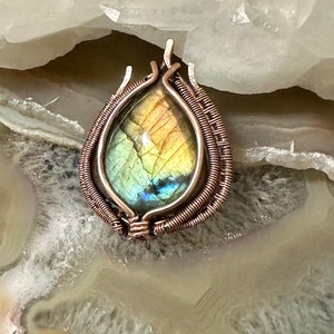 Handmade Rainbow Labradorite Copper Wire Wrapped Pendant, Jewellery Gemstone  Necklace, Gift for her, Mom, Wife, Friends, Birthday Gift