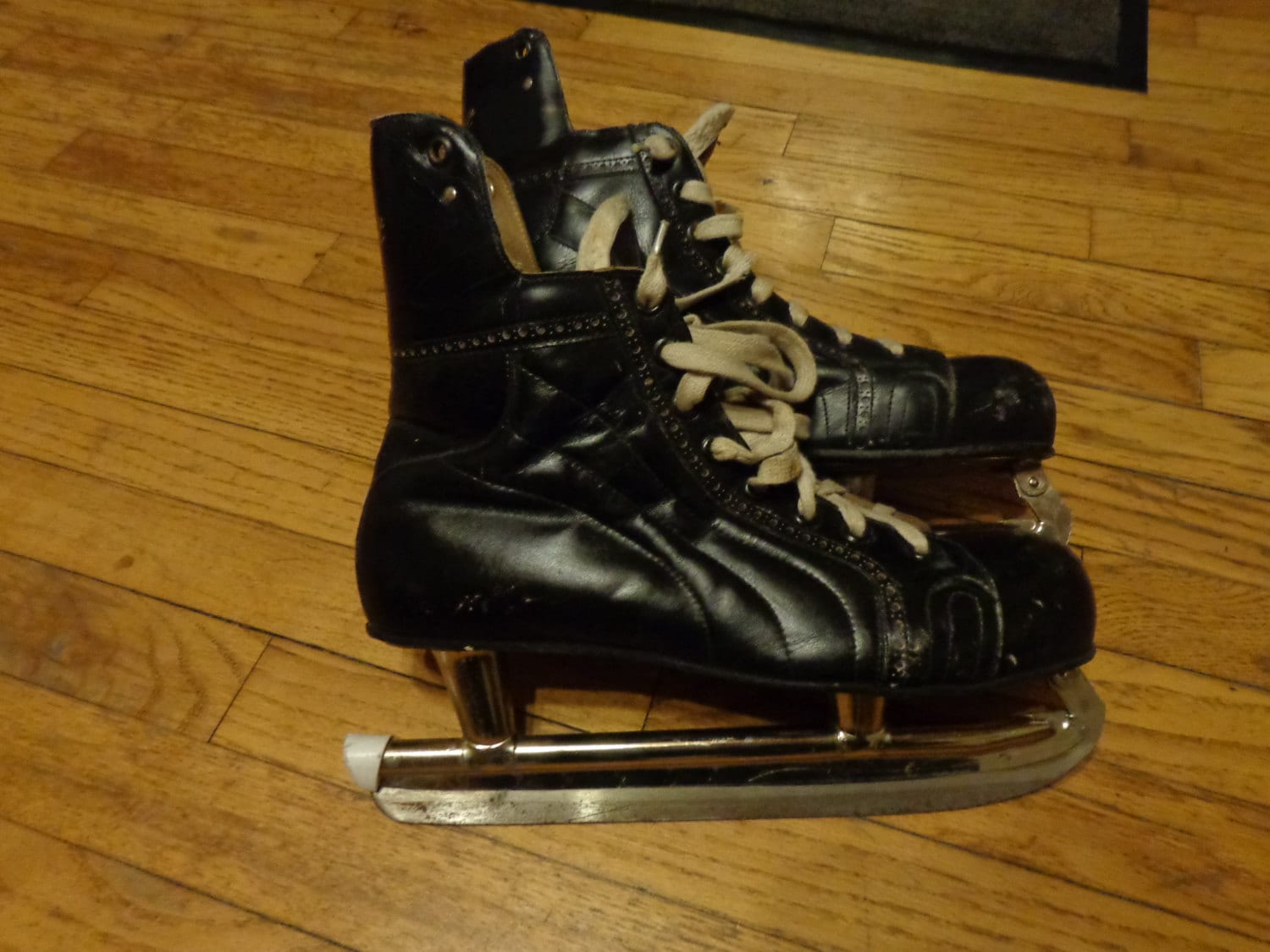 Vintage Mastercraft Leather Hockey Skates Canadian Tire Etsy