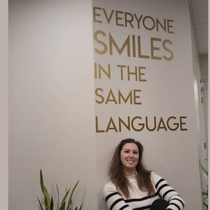 Everyone smiles in the same language wall decal, doctor office wall decal, Dentist office wall decor, Language Classroom decal