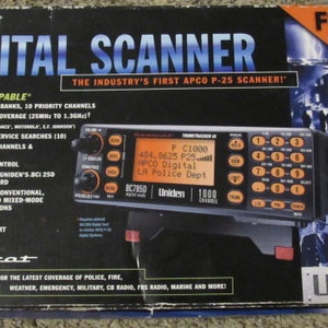 Vintage Rare 2002 UNIDEN BEARCAT Digital Scanner BC 785D 1000 Channel W/ Original Box & Manual- Used Once!