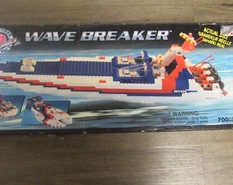 Vintage Rare Mega Bloks WAVE BREAKER 9745 Pro builder Collector Series - Nice!