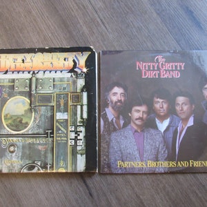 Vintage Lot (2) 12&quot; Nitty Griddy DIRT BAND &quot;10 Years Of Dirt, Partners Brothers Vinyls