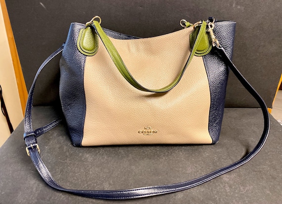 $268 COACH Poppy Signature Sateen Spotlight Tote Bag Sac Purse Khaki Gold  13843 #Coach #TotesShoppers | Purses, Coach purses, Bags