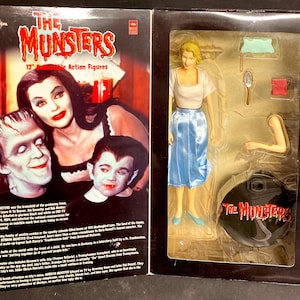 Collectible Majestic Studios St. MARILYN Munster 40th Anniversary Edition - SEALED!