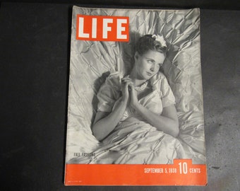 Vintage LIFE Magazine September 5, 1938 FALL Fashions, Ads & More!