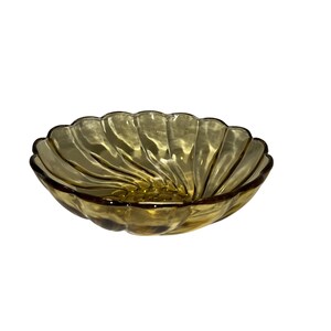 Vintage Hazel Atlas Amber Glass Capri Swirl Serving Bowl 9&quot;
