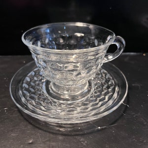 Tazza e piattino svasati in vetro trasparente americano vintage Fostoria