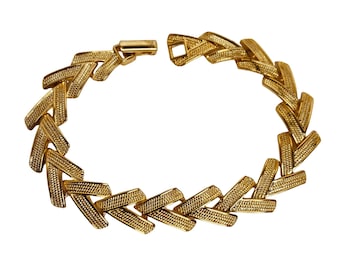 Vintage Gold Tone V Shaped Links Bracelet