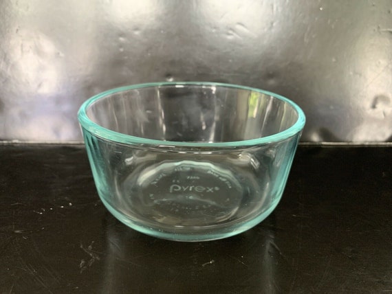 Pyrex 7200 2 Cups Clear Glass Storage Mixing Bowl Blue Tint 
