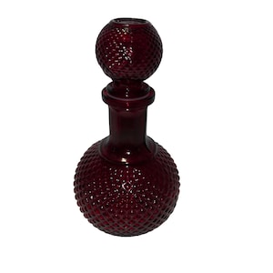 Vintage Ruby Red Diamond-Cut Glass Decanter With Stopper 8 1/8&quot; Tall