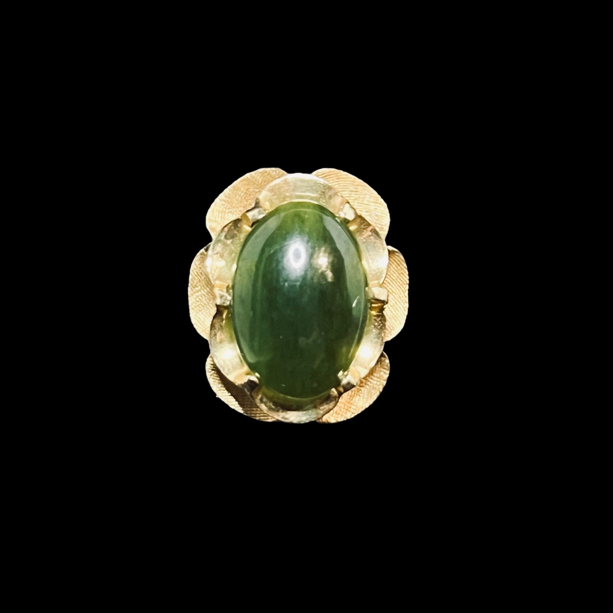 Romany 14k Yellow Gold With Oval Nephrite Jade Cabochon