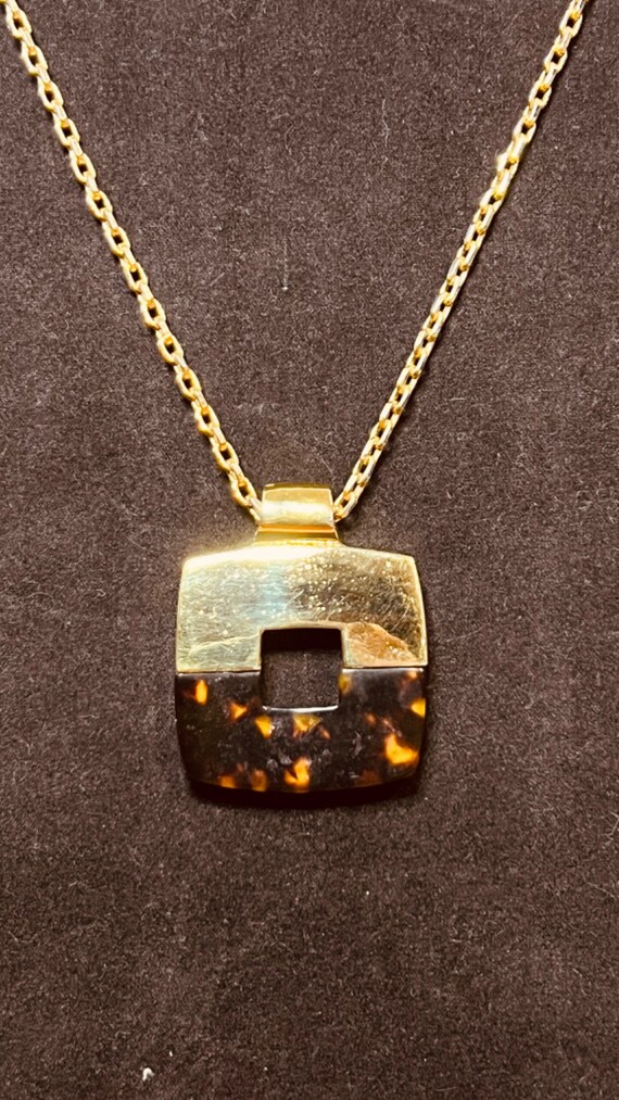 Vintage Napier Gold Tone Necklace With Mock Tortoise Shell Pendant 