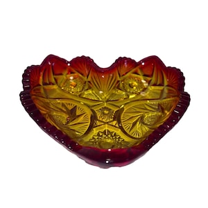 Vintage L E Smith Amberina Heart Shaped Button and Pinwheel Dish w/Sawtooth Edge