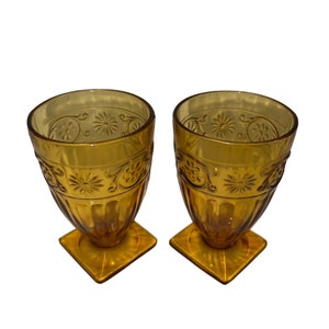 Vintage Pair of Indiana Glass Daisy Amber Footed Tumbler 9 Oz