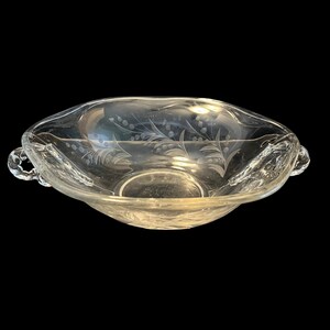 Vintage Fostoria Cynthia Handled Bowl