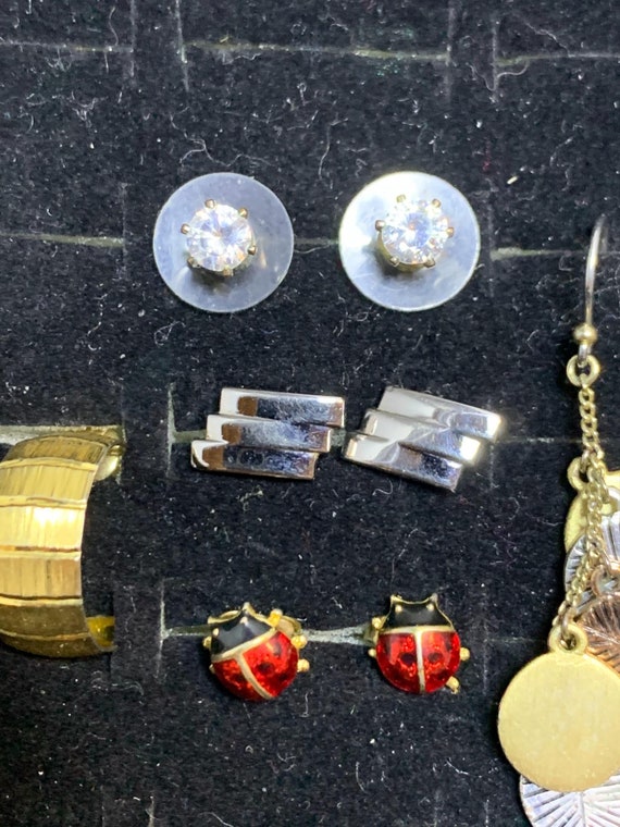 Lot of 5 Pair of Pierced Earrings (2117) - image 3